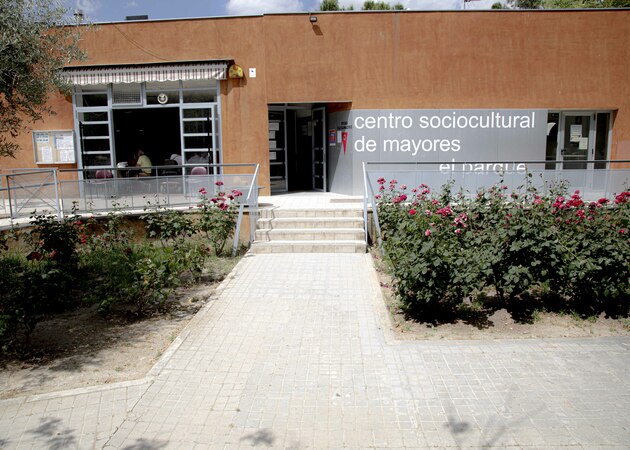 Galerie de images Centre socioculturel pour personnes âgées El Parque 1