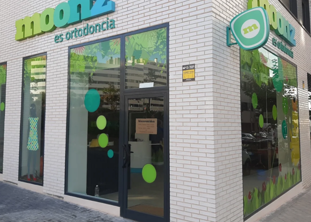 Galerie der Bilder Moonz ist Kieferorthopädie 1