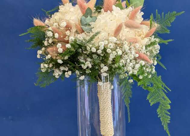 Galeria de imagens Avenida Flores 13