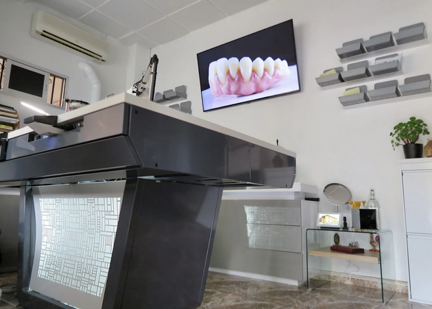 图片库 HolguíDent LAB 牙科美学 1