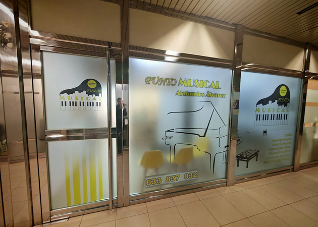 Galeria de imagens Escola de Piano Musical Punto - Alejandro Álvarez 1