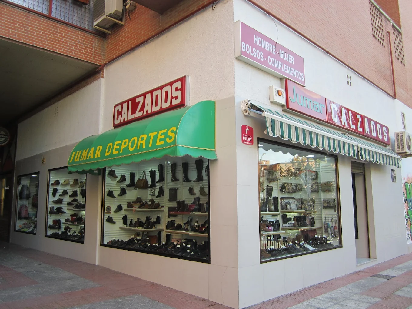 Foto de capa Calçados e acessórios Jumar