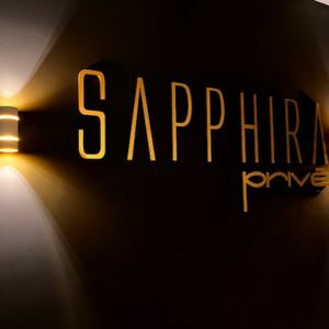 Titelbild Saphira Privee