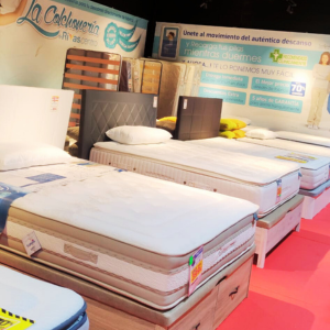 Thumbnail Home Outlet Fair: Rest
