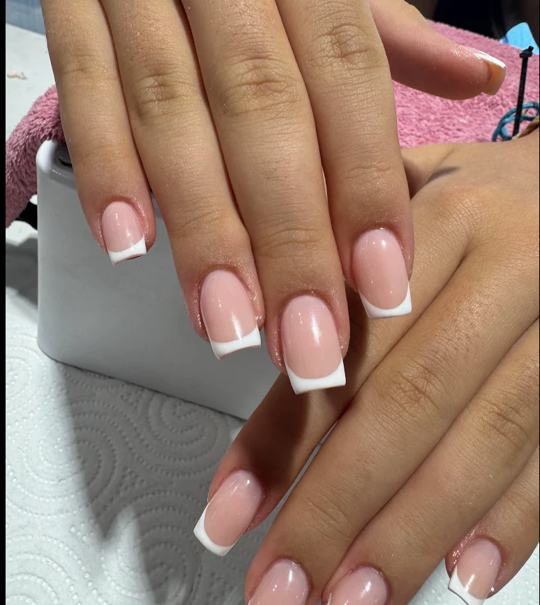 Titelbild Nagelschönheit Lorena Gonzalez